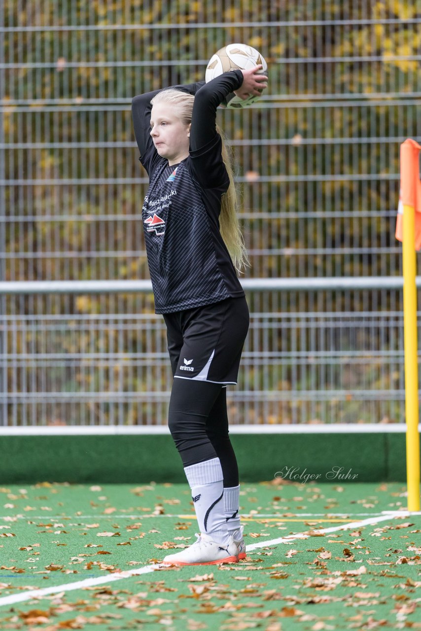 Bild 136 - wCJ VfL Pinneberg - Eimsbuettler TV : Ergebnis: 0:3